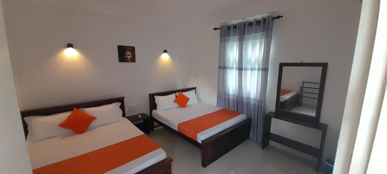 Lake Edge Resort Anuradhapura Exterior foto
